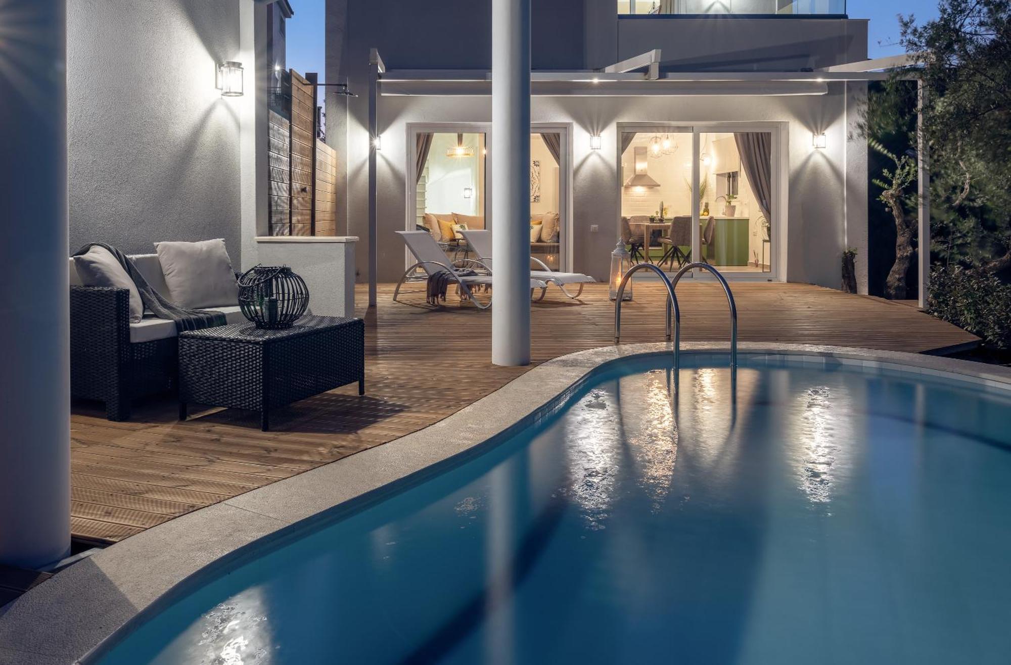 Chris & Jo Villas, Enchanting Escapes, With Heated Pools & Seaviews By Thinkvilla ไซคิย์นธอสทาวน์ ภายนอก รูปภาพ