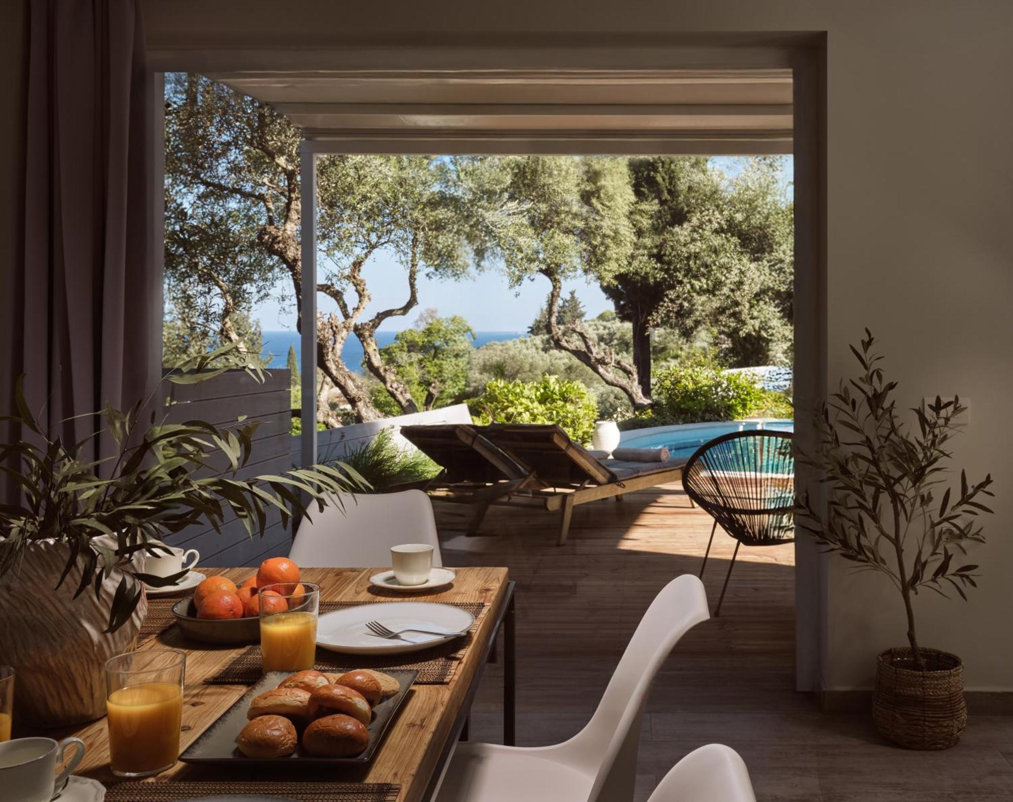 Chris & Jo Villas, Enchanting Escapes, With Heated Pools & Seaviews By Thinkvilla ไซคิย์นธอสทาวน์ ภายนอก รูปภาพ